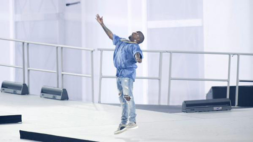 kanye-west-pan-am-games-toss